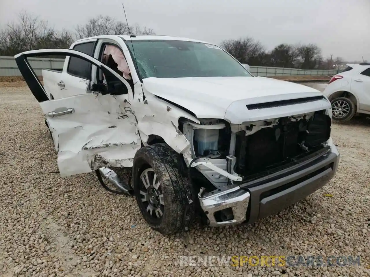 1 Photograph of a damaged car 5TFAY5F13KX816589 TOYOTA TUNDRA 2019