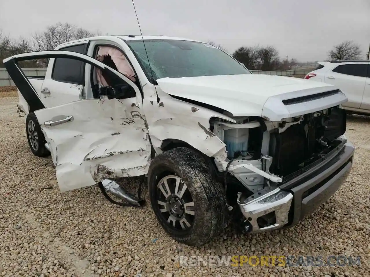 9 Photograph of a damaged car 5TFAY5F13KX816589 TOYOTA TUNDRA 2019