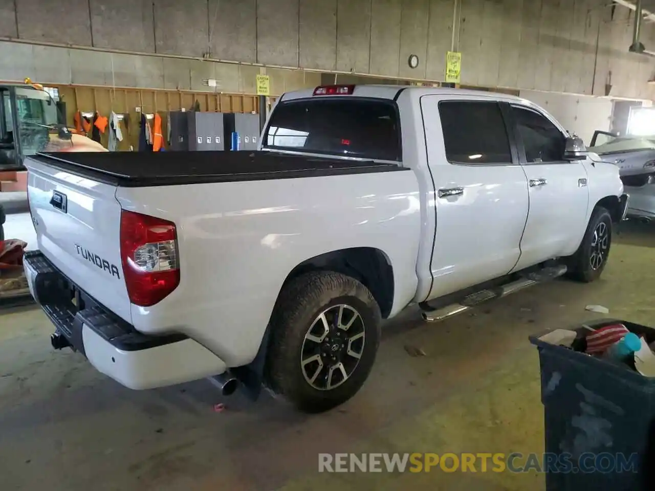 3 Photograph of a damaged car 5TFAY5F15KX798239 TOYOTA TUNDRA 2019