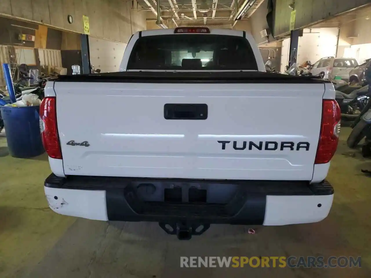 6 Photograph of a damaged car 5TFAY5F15KX798239 TOYOTA TUNDRA 2019