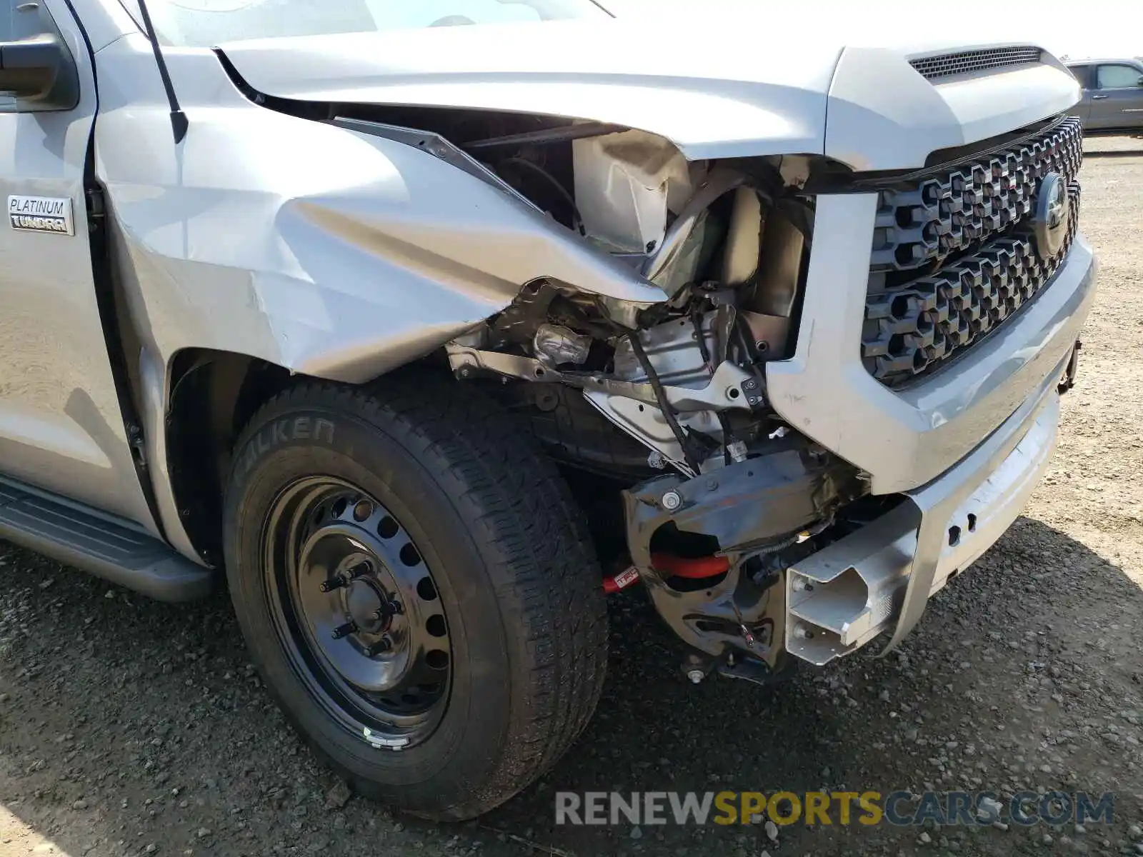 9 Photograph of a damaged car 5TFAY5F15KX856317 TOYOTA TUNDRA 2019