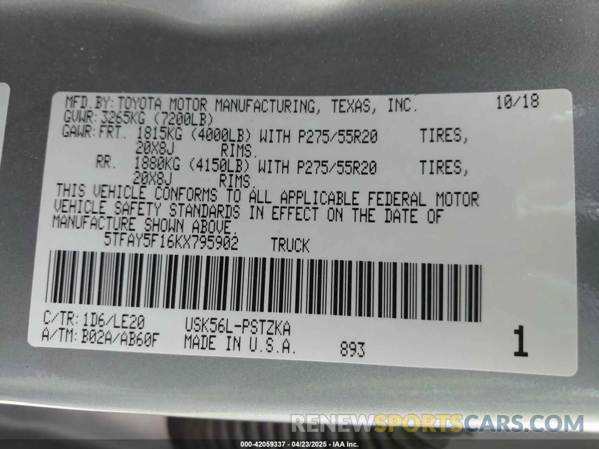 9 Photograph of a damaged car 5TFAY5F16KX795902 TOYOTA TUNDRA 2019