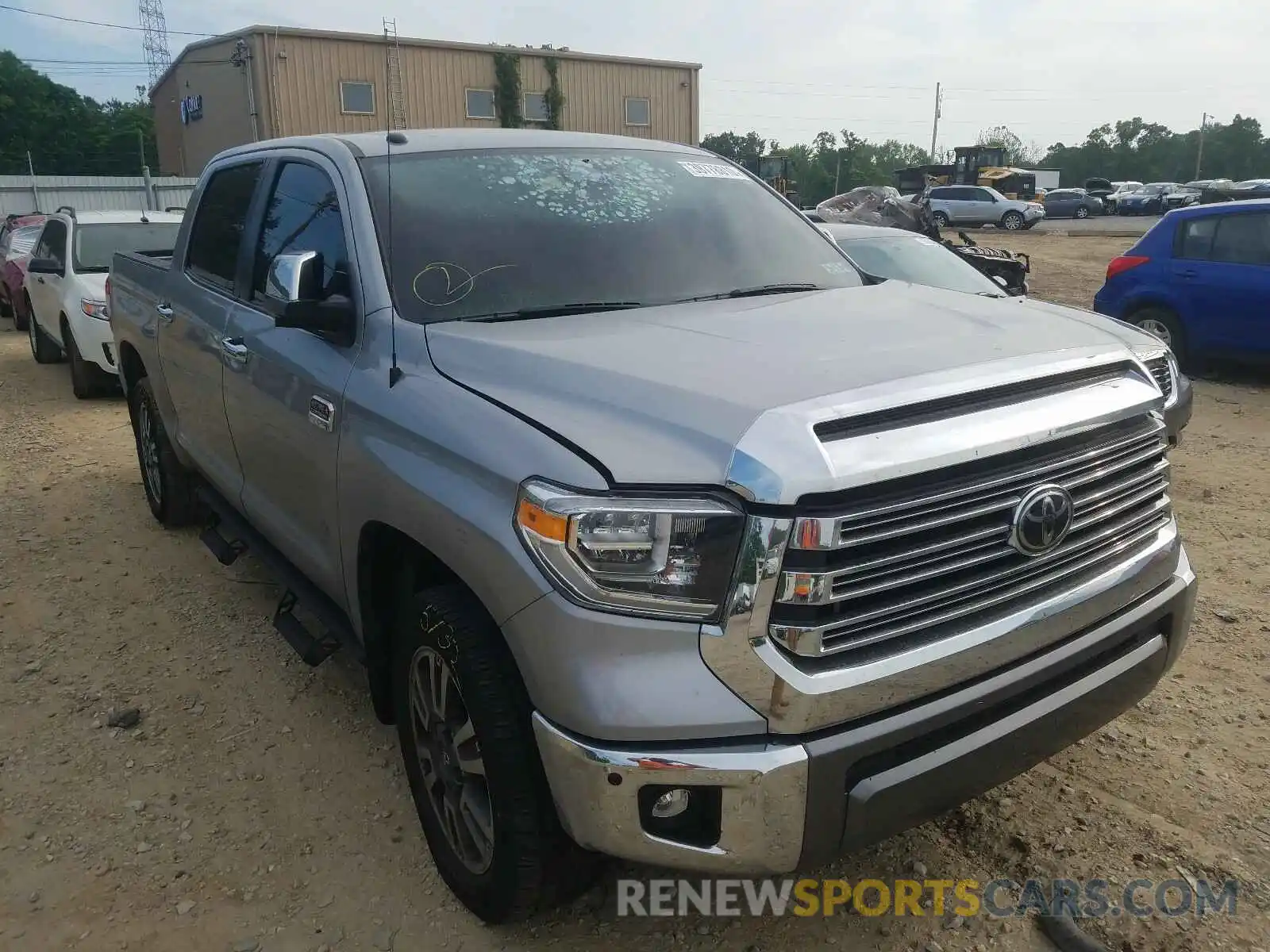 1 Photograph of a damaged car 5TFAY5F16KX796824 TOYOTA TUNDRA 2019