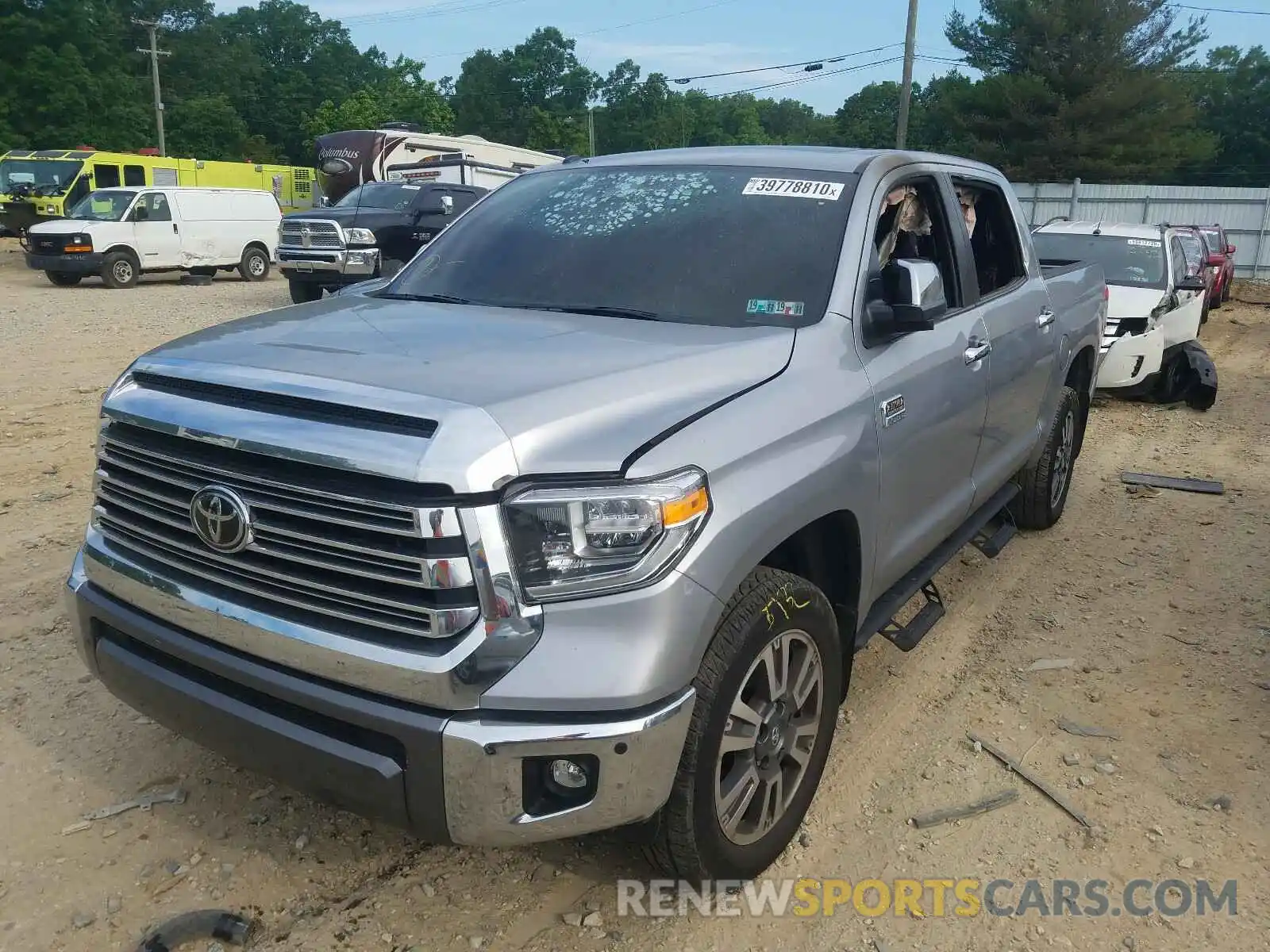 2 Photograph of a damaged car 5TFAY5F16KX796824 TOYOTA TUNDRA 2019