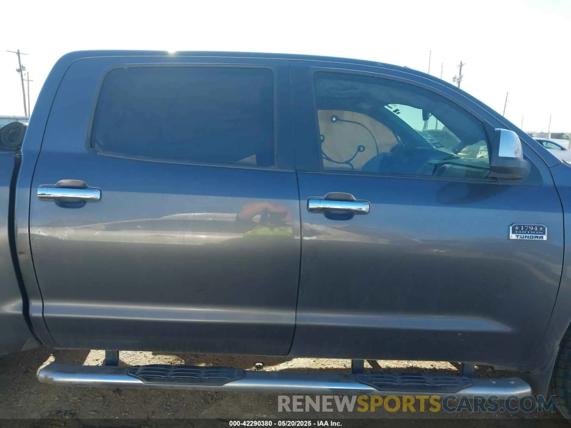 14 Photograph of a damaged car 5TFAY5F17KX791678 TOYOTA TUNDRA 2019