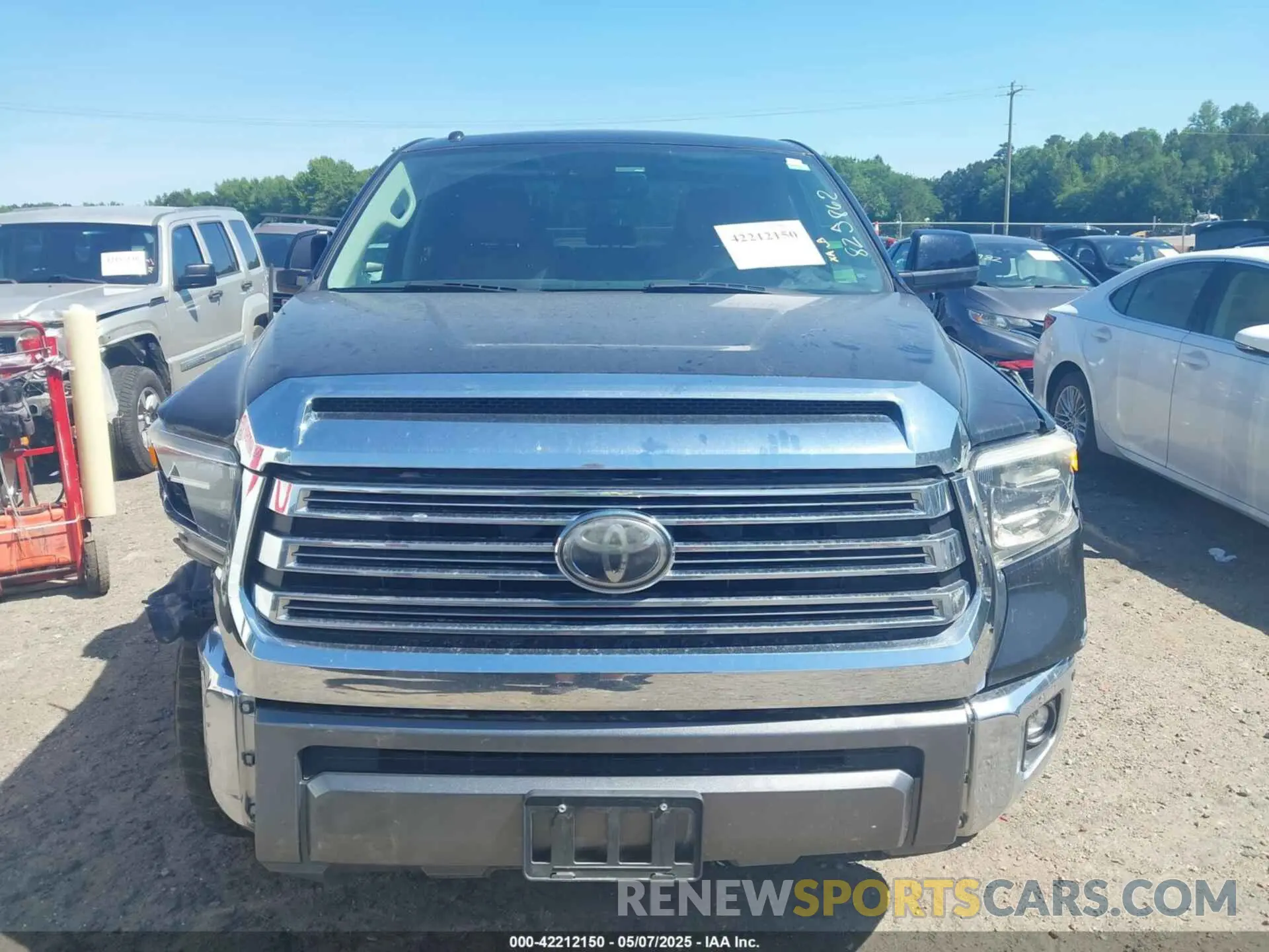 11 Photograph of a damaged car 5TFAY5F17KX825862 TOYOTA TUNDRA 2019