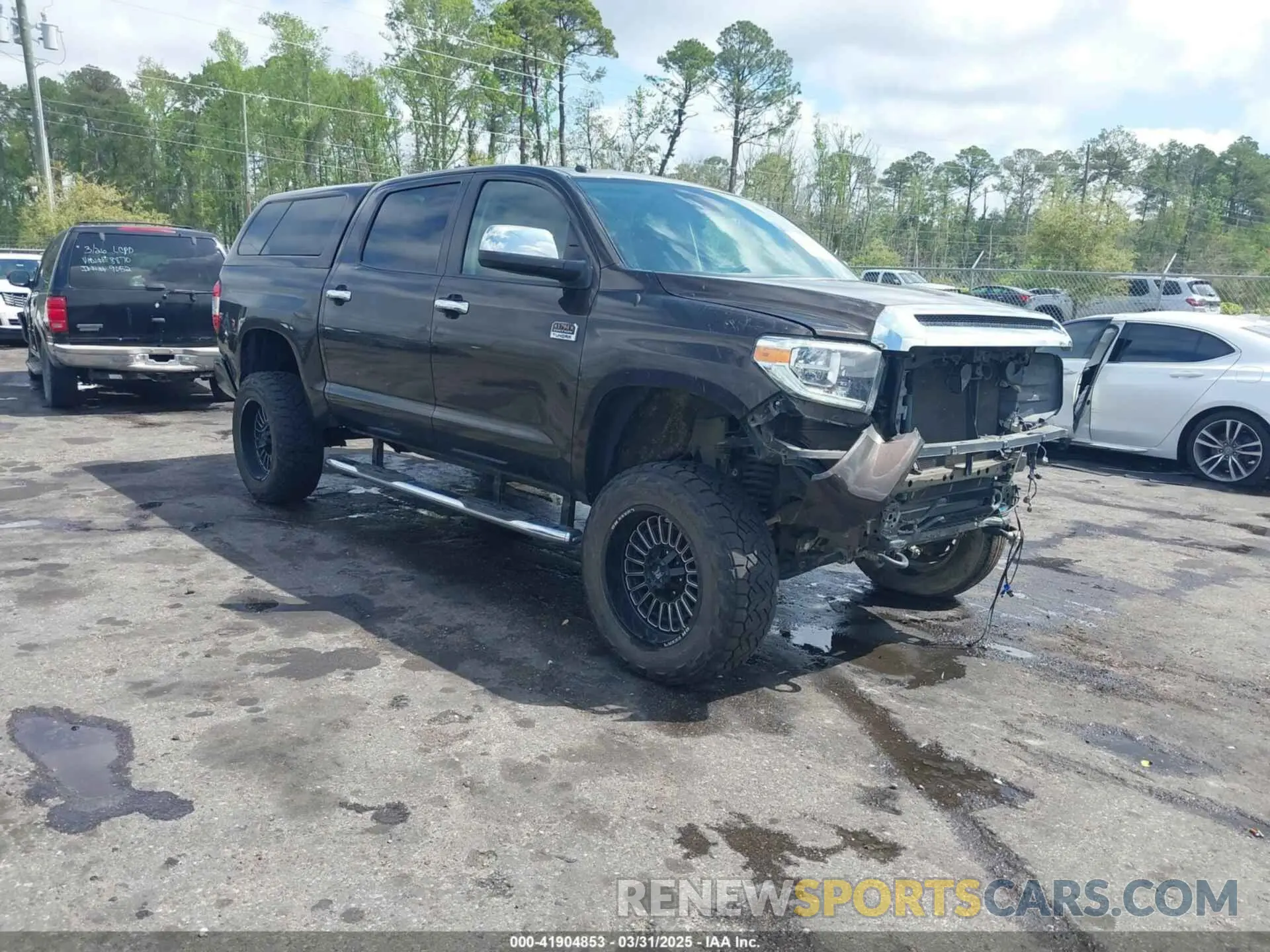 1 Photograph of a damaged car 5TFAY5F18KX778258 TOYOTA TUNDRA 2019