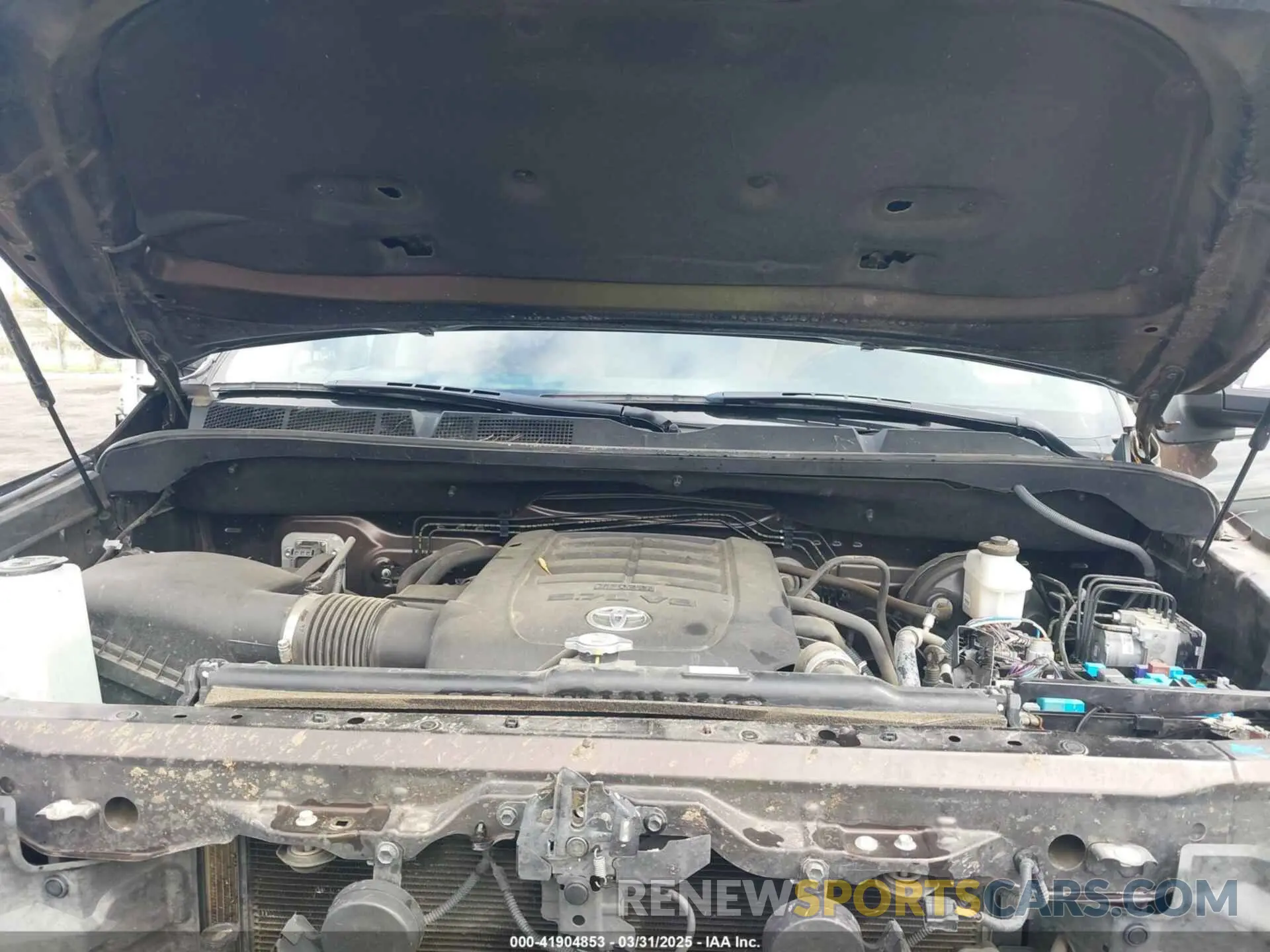 10 Photograph of a damaged car 5TFAY5F18KX778258 TOYOTA TUNDRA 2019