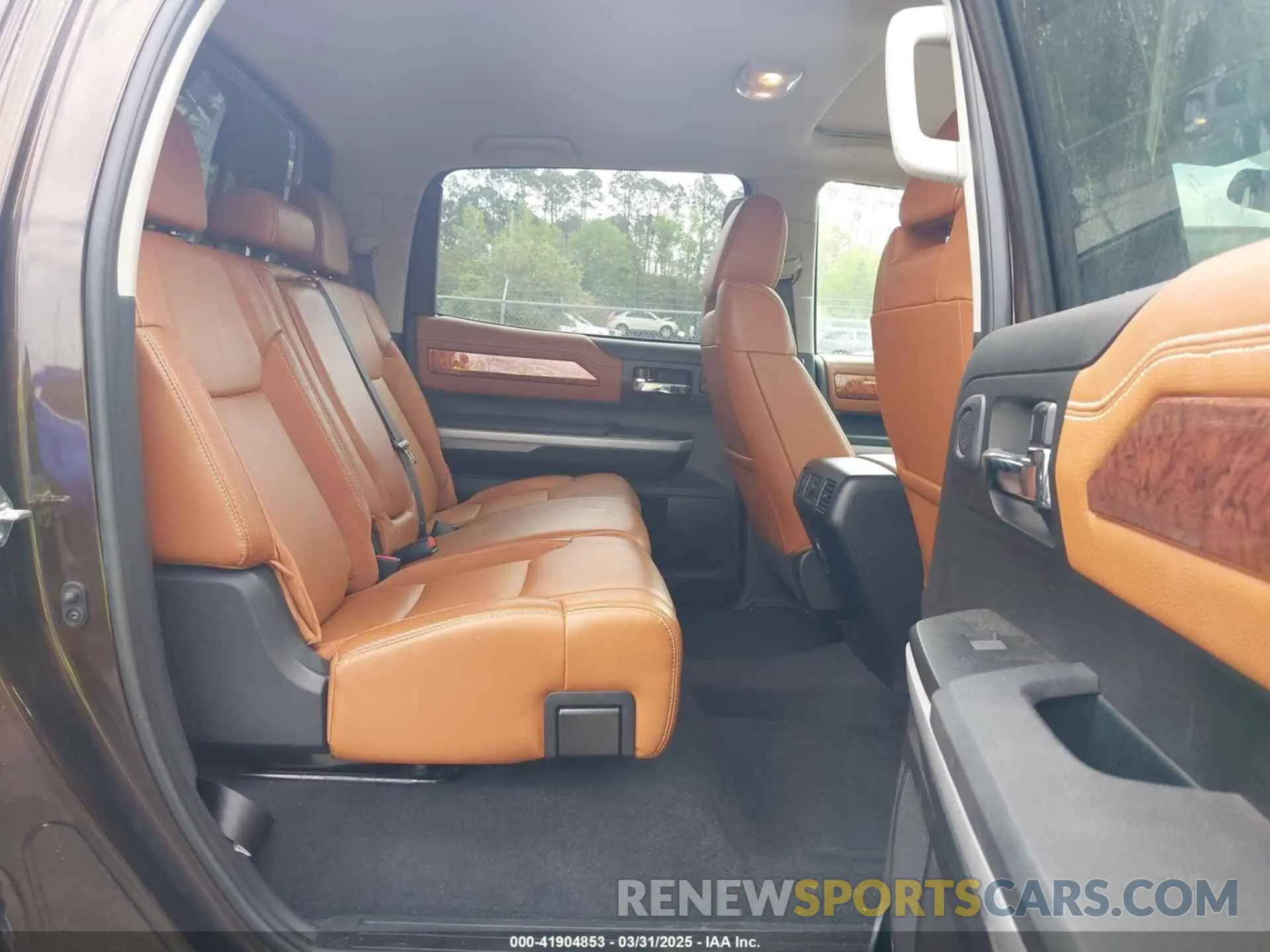 8 Photograph of a damaged car 5TFAY5F18KX778258 TOYOTA TUNDRA 2019