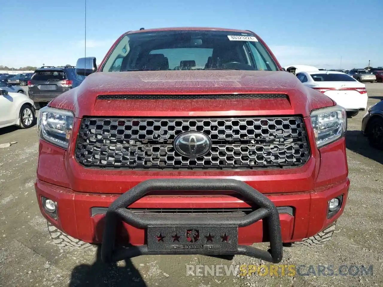 5 Photograph of a damaged car 5TFAY5F18KX810299 TOYOTA TUNDRA 2019