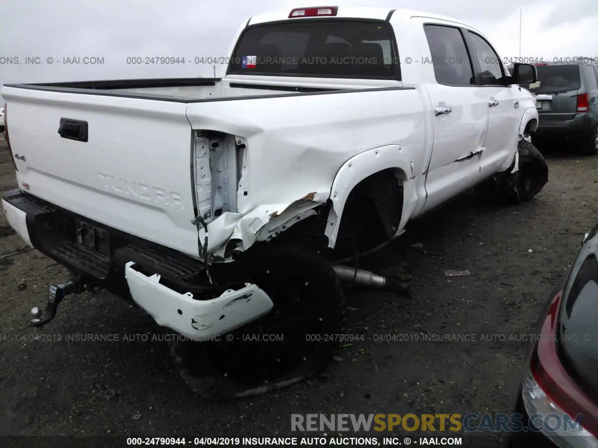 6 Photograph of a damaged car 5TFAY5F19KX778835 TOYOTA TUNDRA 2019