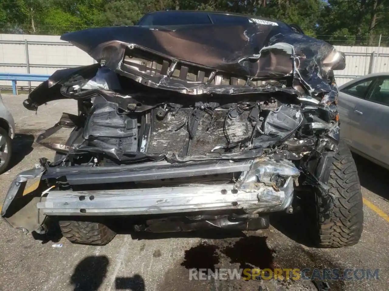 9 Photograph of a damaged car 5TFAY5F19KX838094 TOYOTA TUNDRA 2019