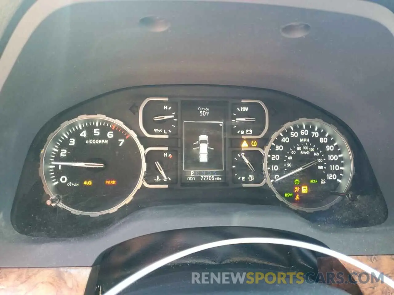 9 Photograph of a damaged car 5TFAY5F1XKX807601 TOYOTA TUNDRA 2019