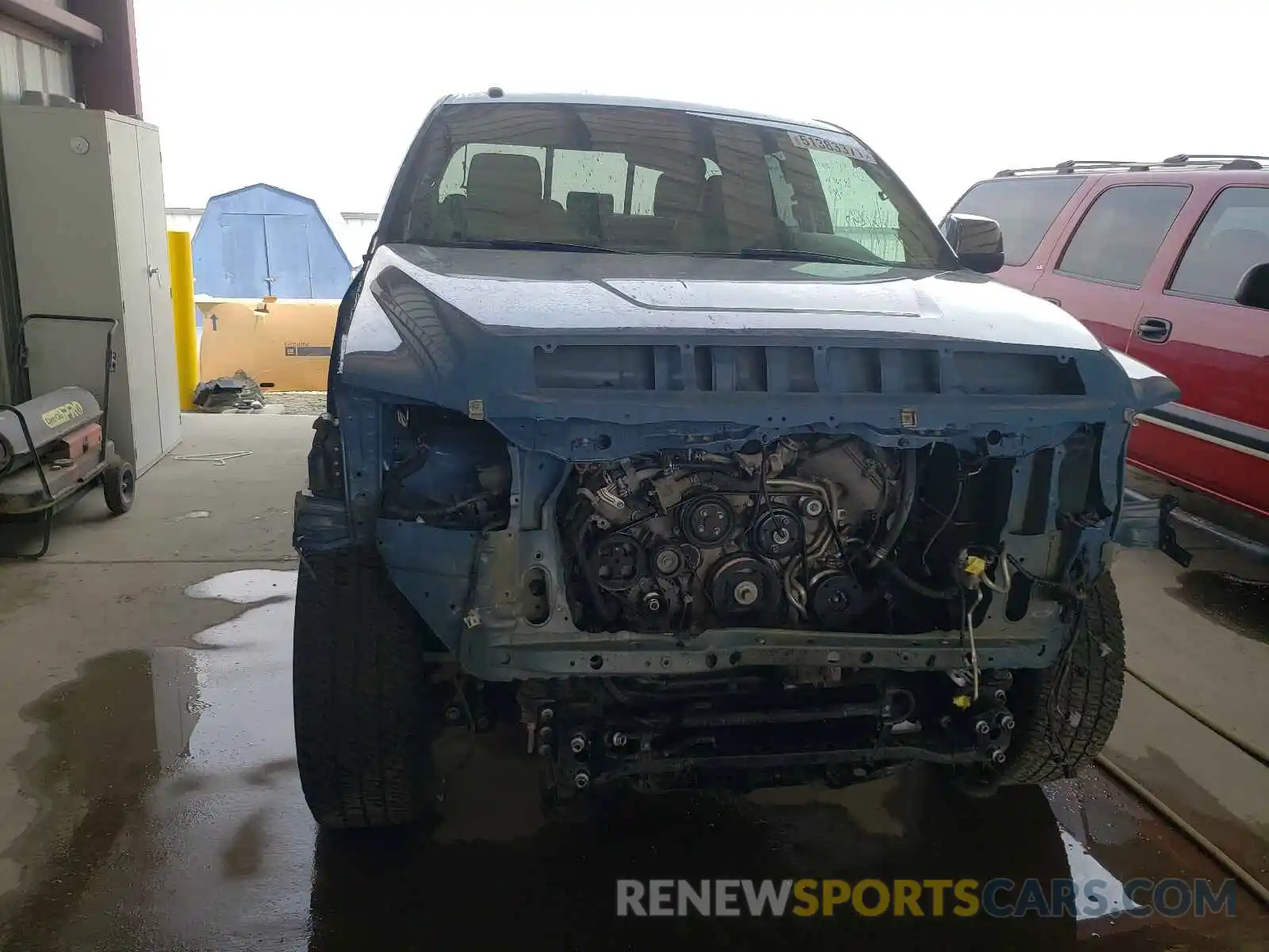 9 Photograph of a damaged car 5TFBY5F16KX795323 TOYOTA TUNDRA 2019