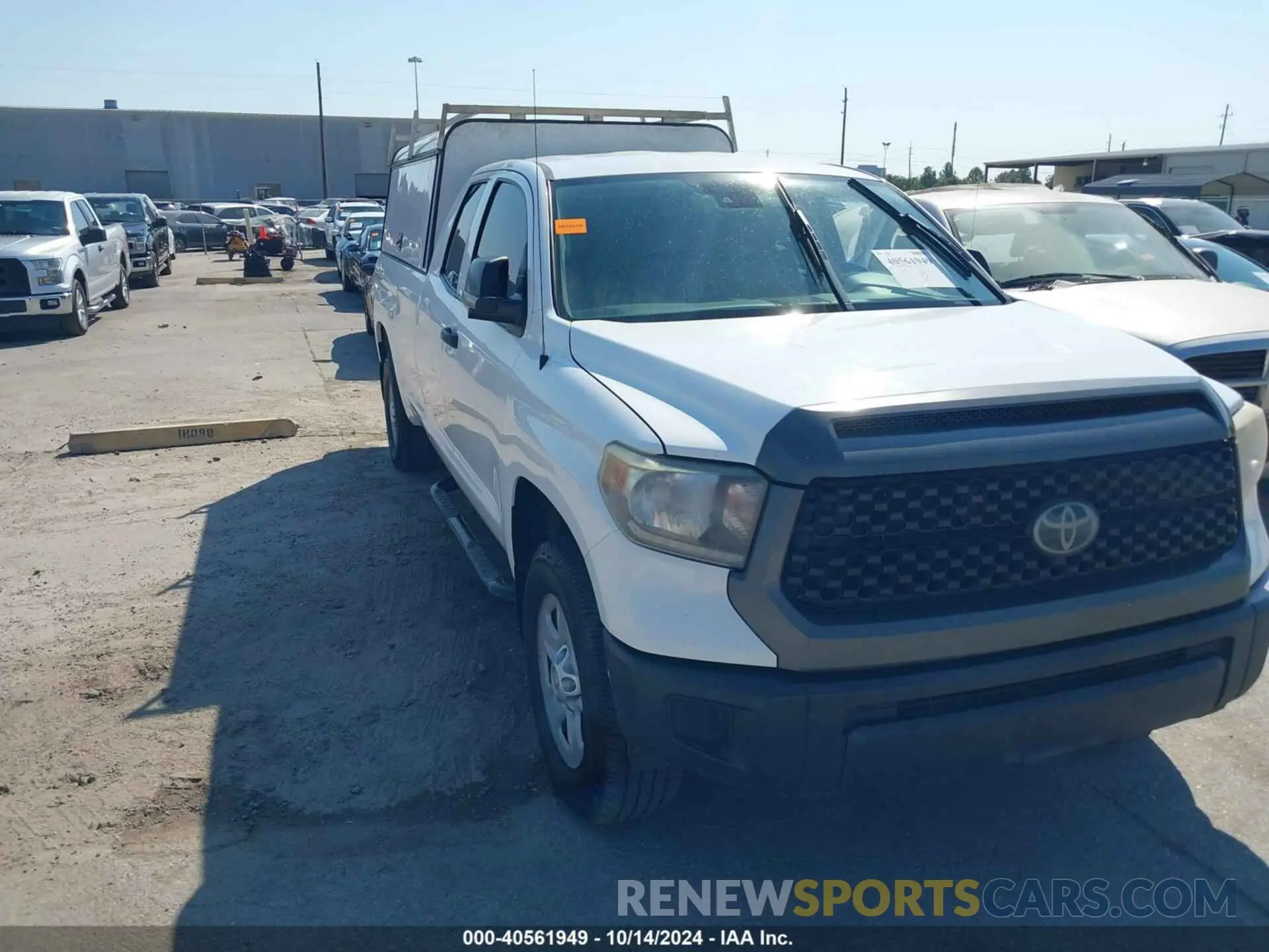 1 Photograph of a damaged car 5TFCY5F11KX024207 TOYOTA TUNDRA 2019