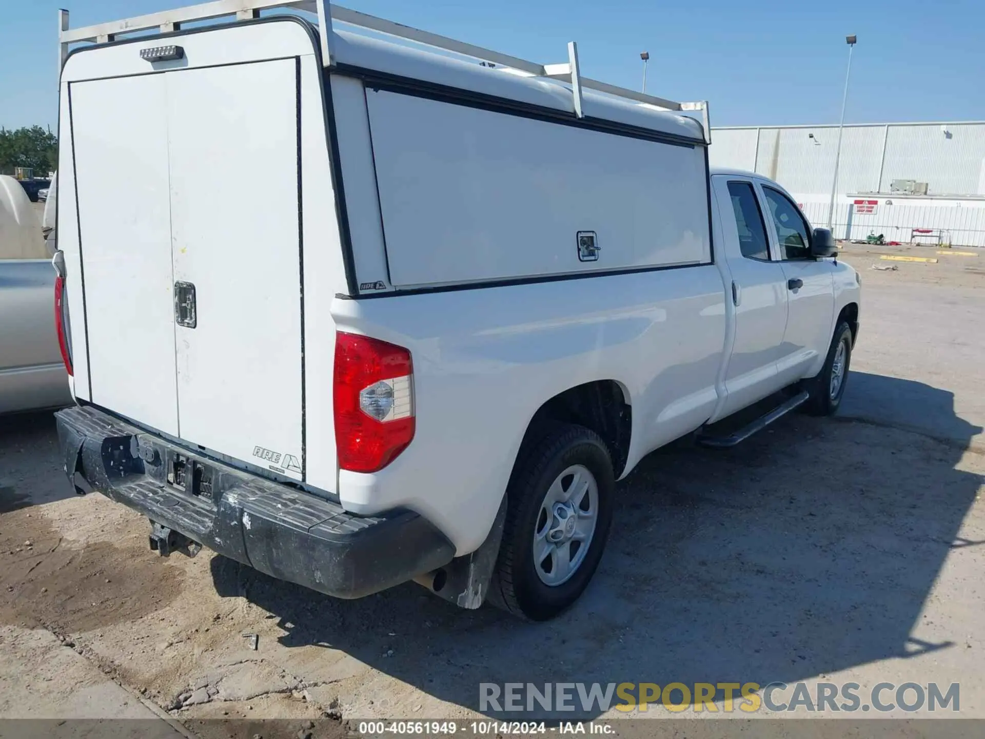 4 Photograph of a damaged car 5TFCY5F11KX024207 TOYOTA TUNDRA 2019