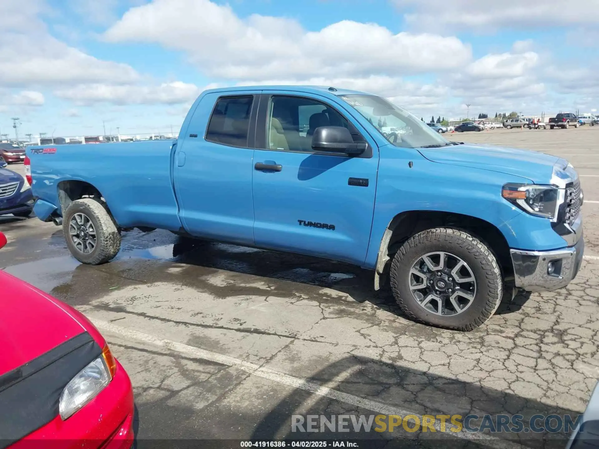 14 Photograph of a damaged car 5TFCY5F1XKX024481 TOYOTA TUNDRA 2019