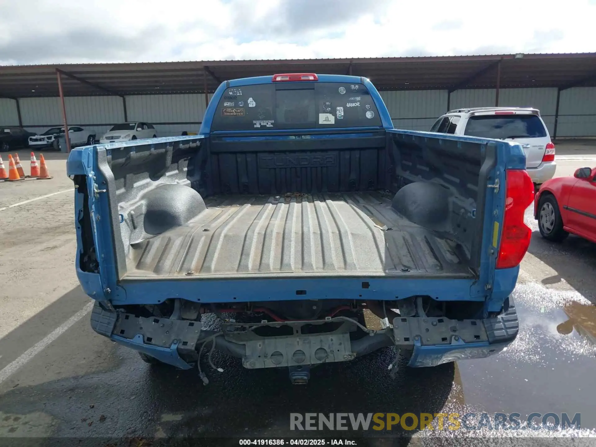 17 Photograph of a damaged car 5TFCY5F1XKX024481 TOYOTA TUNDRA 2019