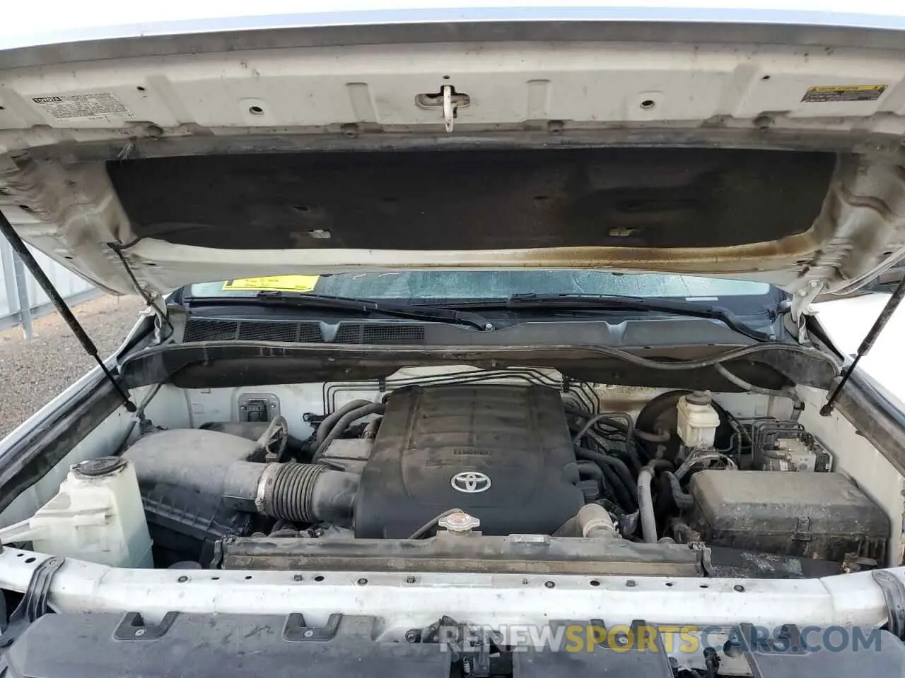 11 Photograph of a damaged car 5TFDW5F10KX781206 TOYOTA TUNDRA 2019