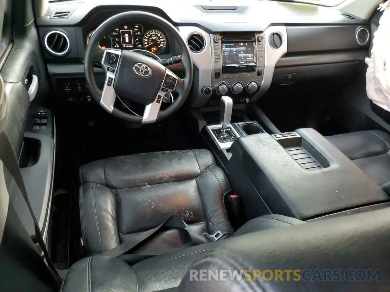 8 Photograph of a damaged car 5TFDW5F10KX781206 TOYOTA TUNDRA 2019