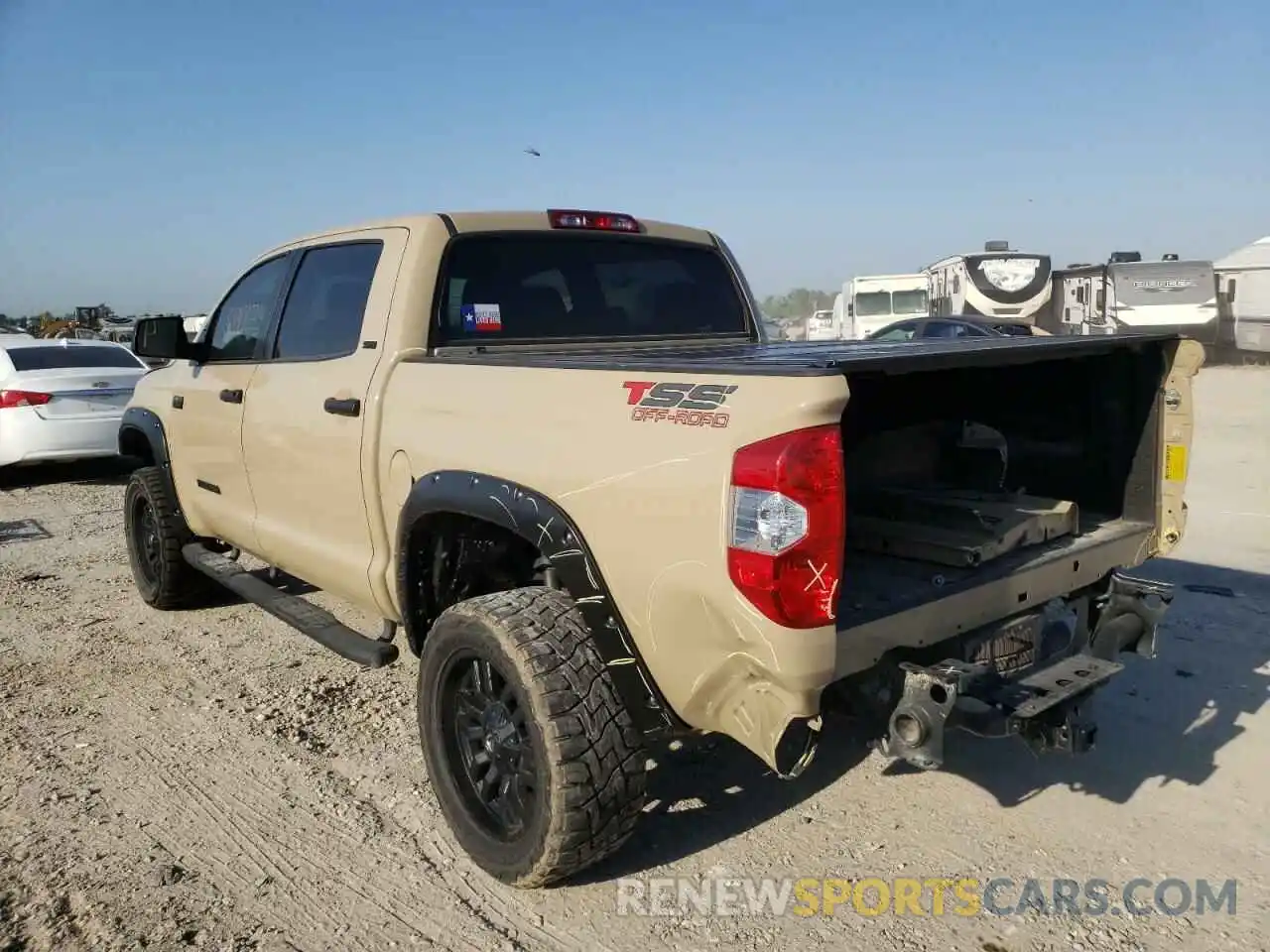 3 Photograph of a damaged car 5TFDW5F11KX781649 TOYOTA TUNDRA 2019