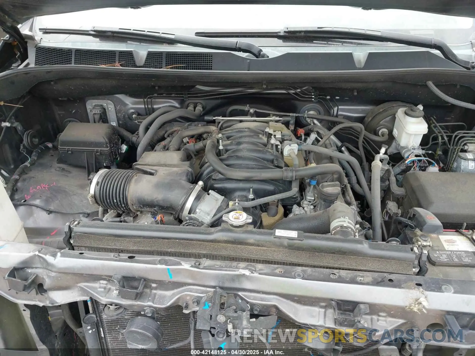 10 Photograph of a damaged car 5TFDW5F12KX812164 TOYOTA TUNDRA 2019