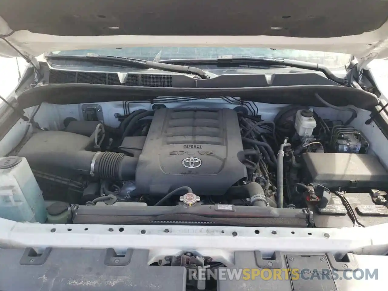 7 Photograph of a damaged car 5TFDW5F12KX859047 TOYOTA TUNDRA 2019