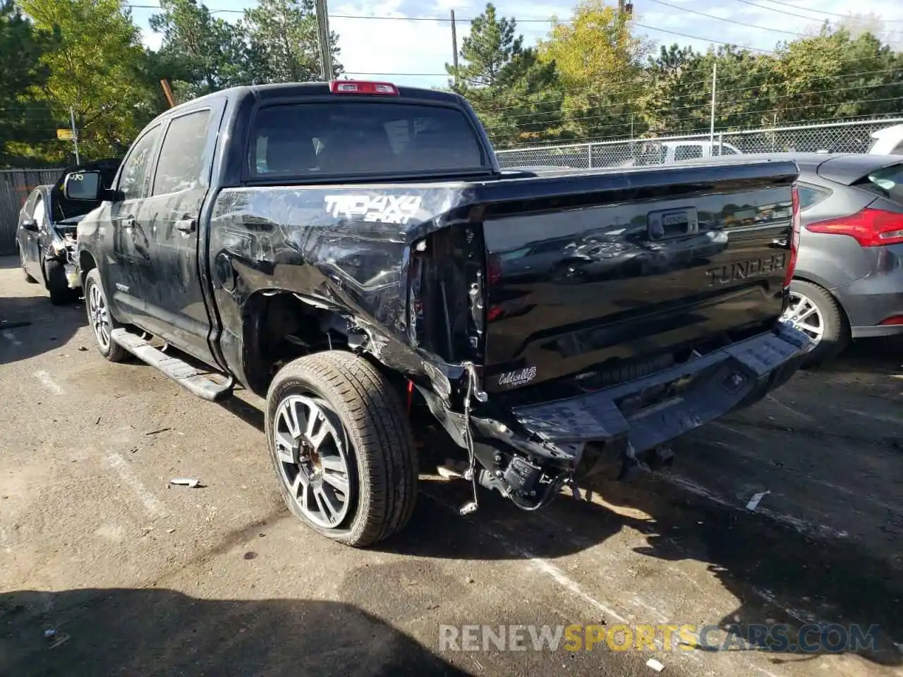 3 Photograph of a damaged car 5TFDW5F13KX837607 TOYOTA TUNDRA 2019