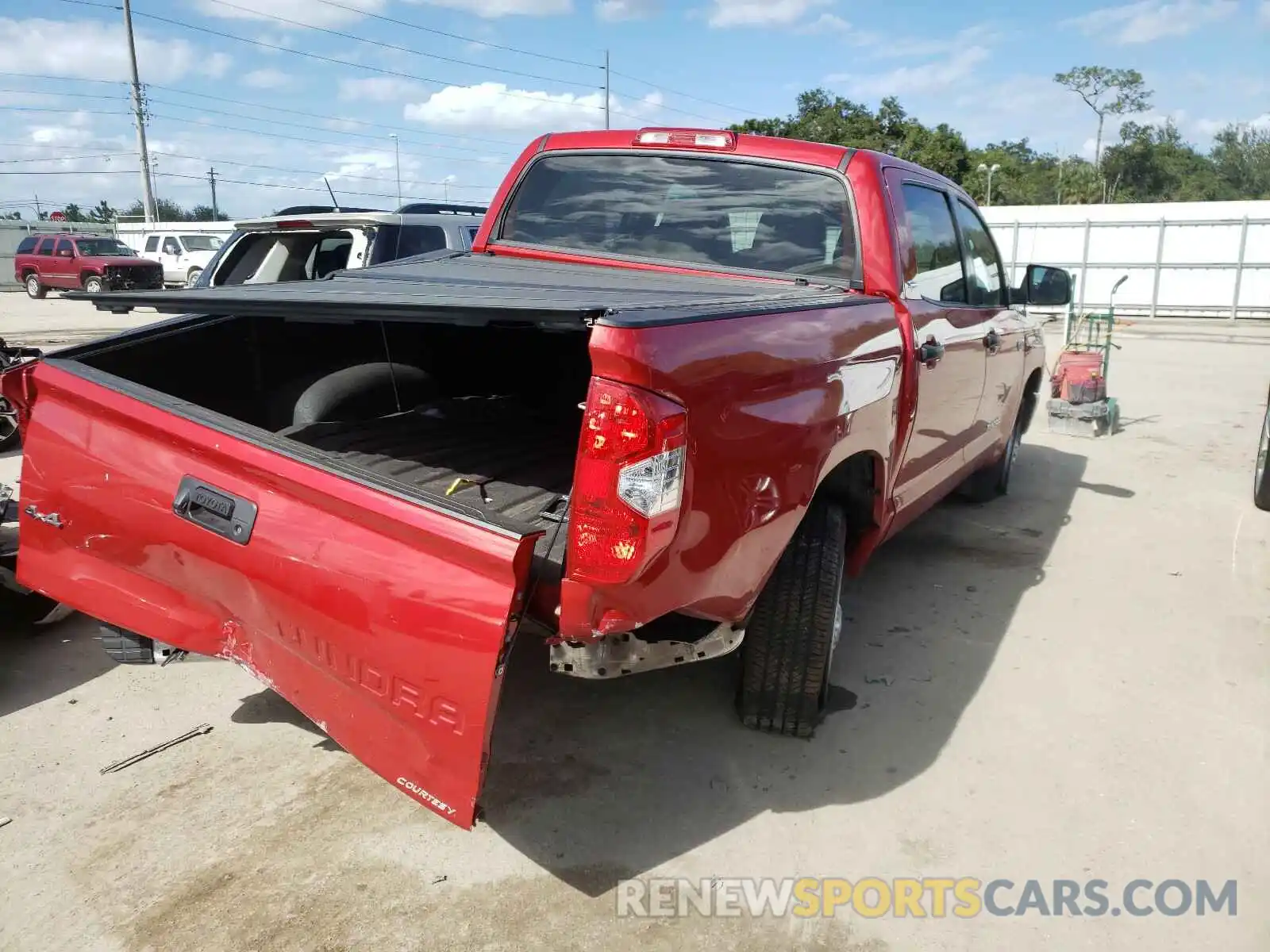 4 Photograph of a damaged car 5TFDW5F13KX844699 TOYOTA TUNDRA 2019