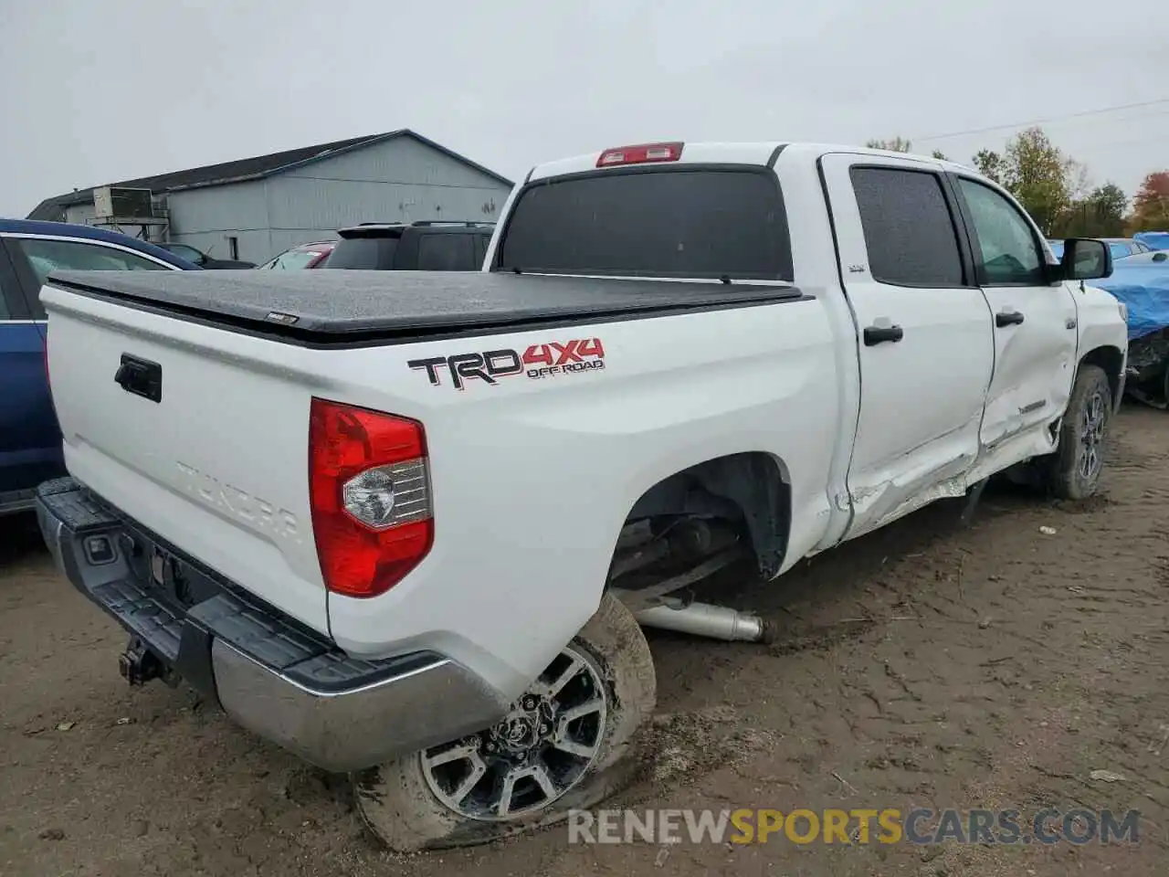 4 Photograph of a damaged car 5TFDW5F14KX804924 TOYOTA TUNDRA 2019