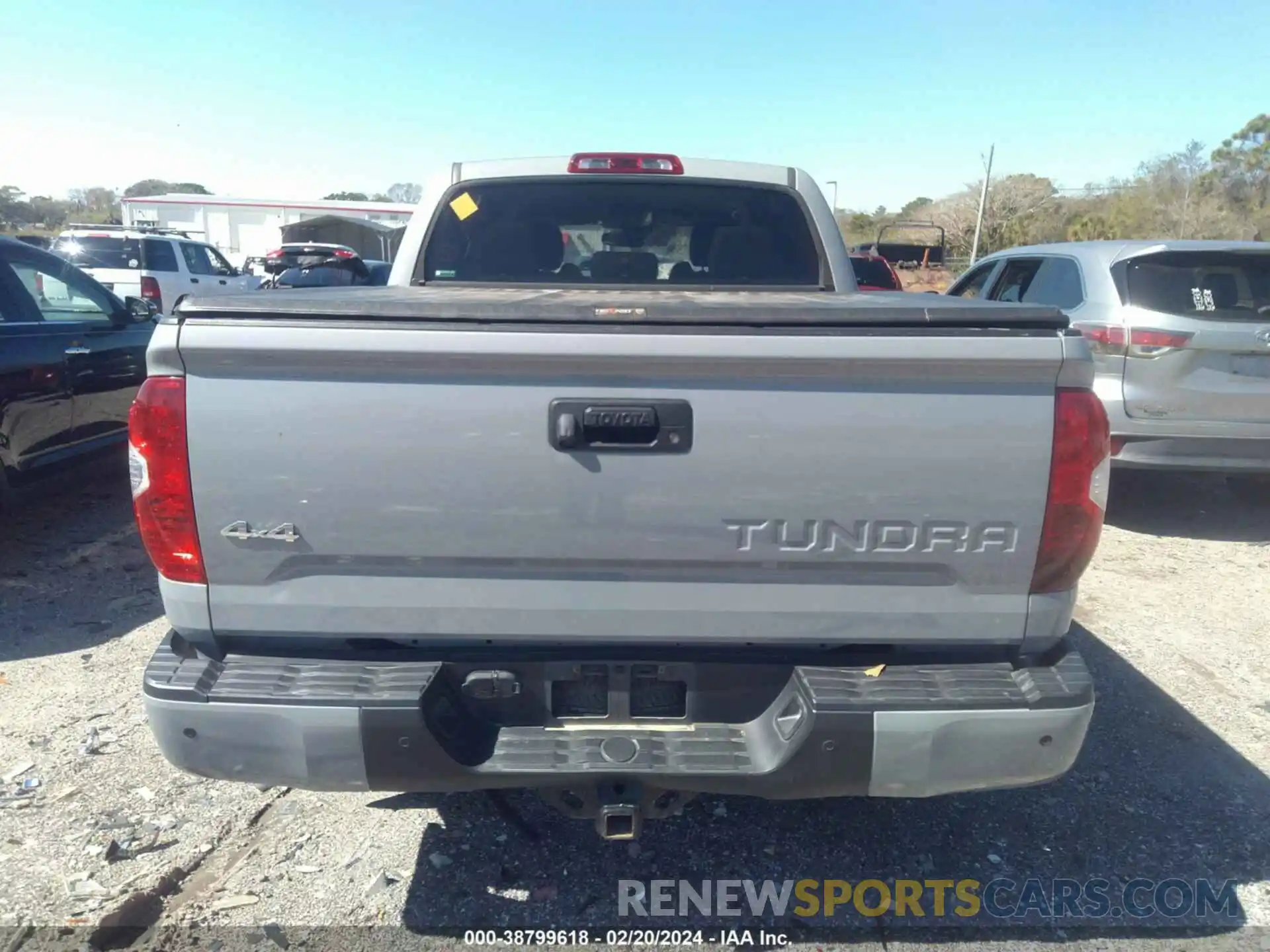 16 Photograph of a damaged car 5TFDW5F15KX810554 TOYOTA TUNDRA 2019