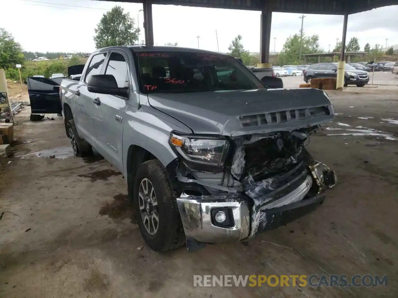 1 Photograph of a damaged car 5TFDW5F15KX818282 TOYOTA TUNDRA 2019