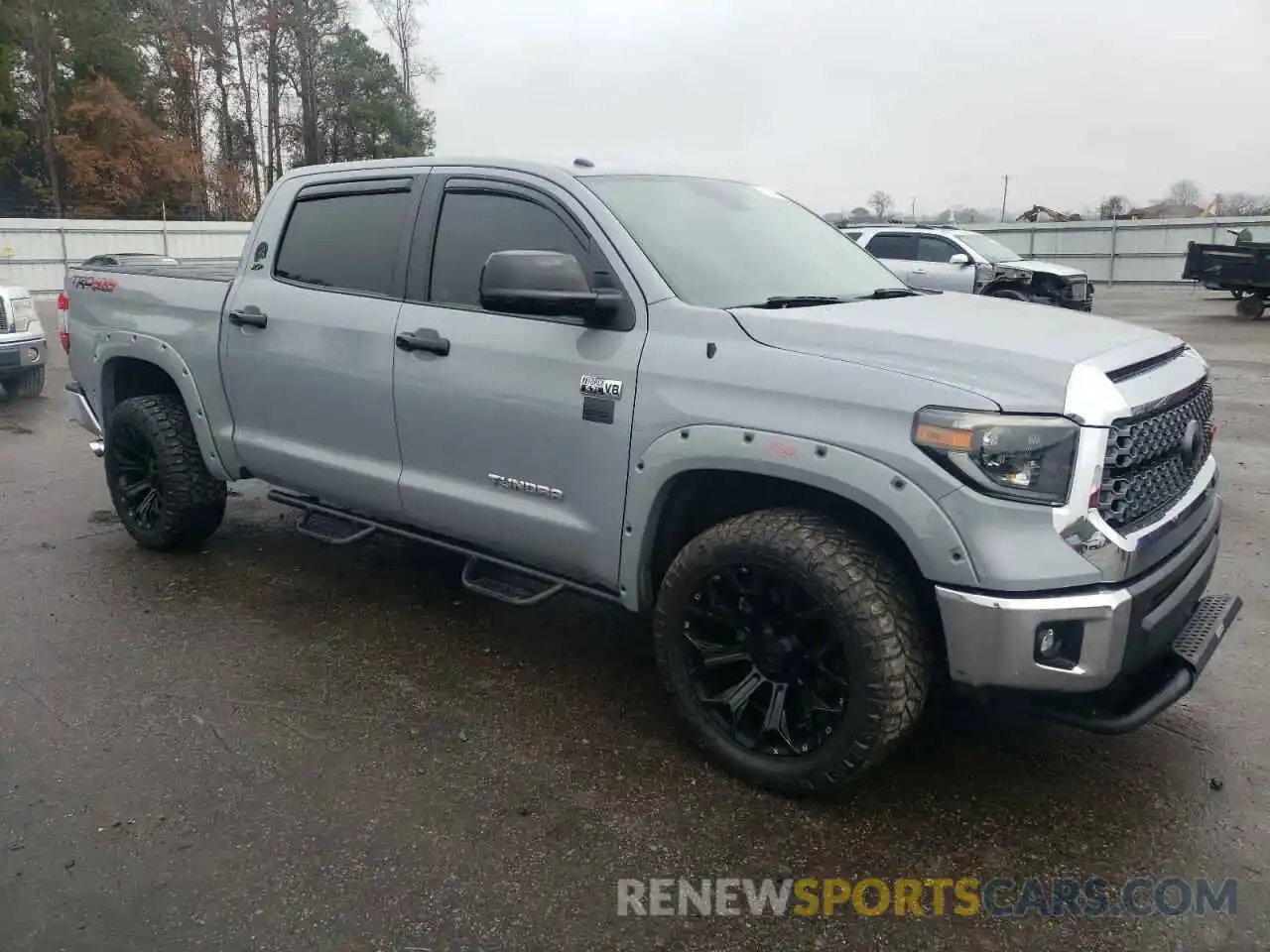 4 Photograph of a damaged car 5TFDW5F15KX832425 TOYOTA TUNDRA 2019