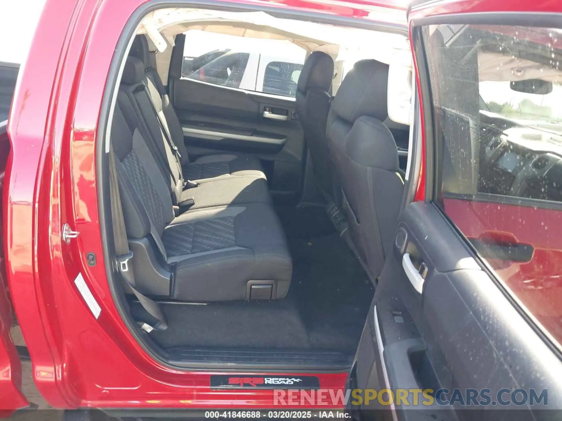 8 Photograph of a damaged car 5TFDW5F15KX833817 TOYOTA TUNDRA 2019