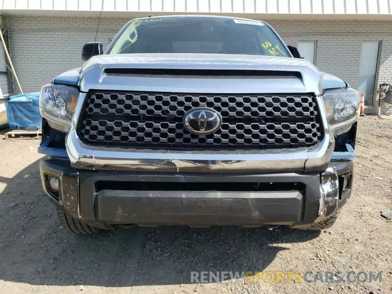 9 Photograph of a damaged car 5TFDW5F15KX861746 TOYOTA TUNDRA 2019