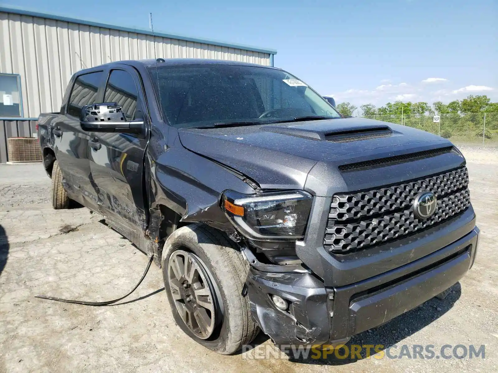 1 Photograph of a damaged car 5TFDW5F16KX809350 TOYOTA TUNDRA 2019