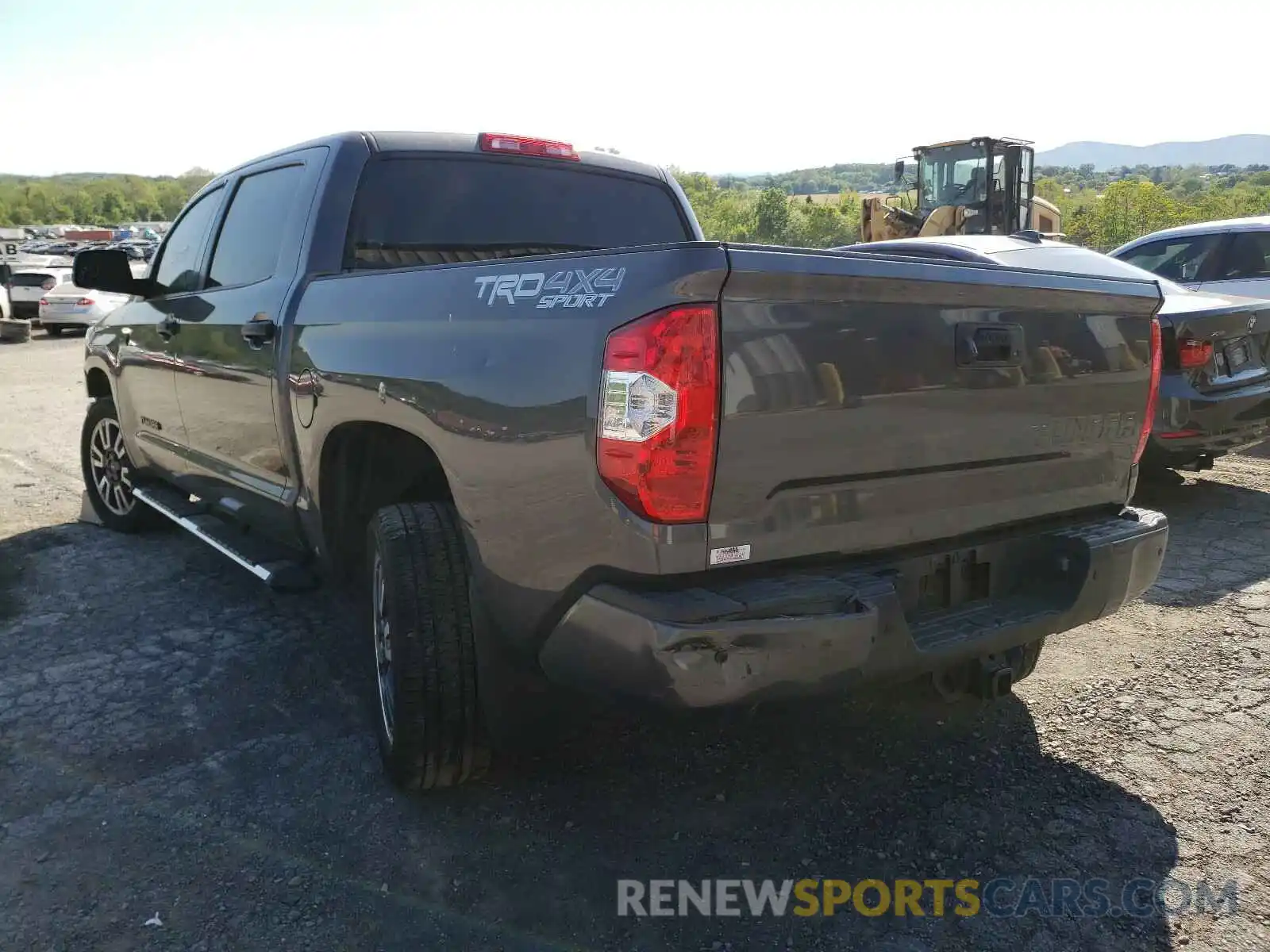 3 Photograph of a damaged car 5TFDW5F16KX809350 TOYOTA TUNDRA 2019