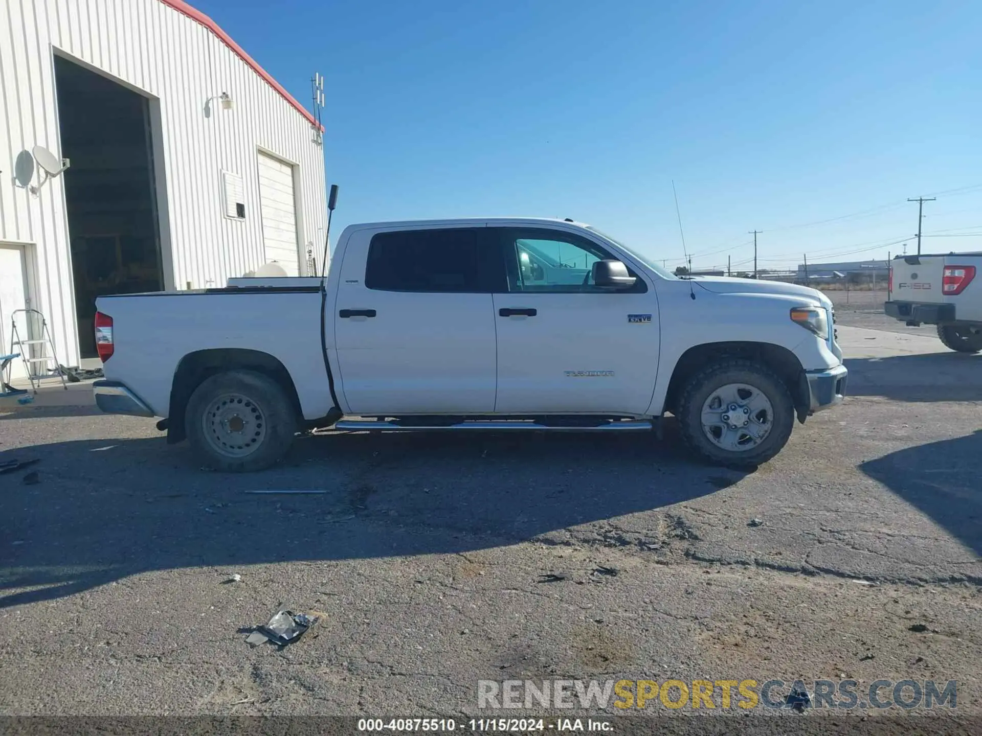 13 Photograph of a damaged car 5TFDW5F16KX818940 TOYOTA TUNDRA 2019
