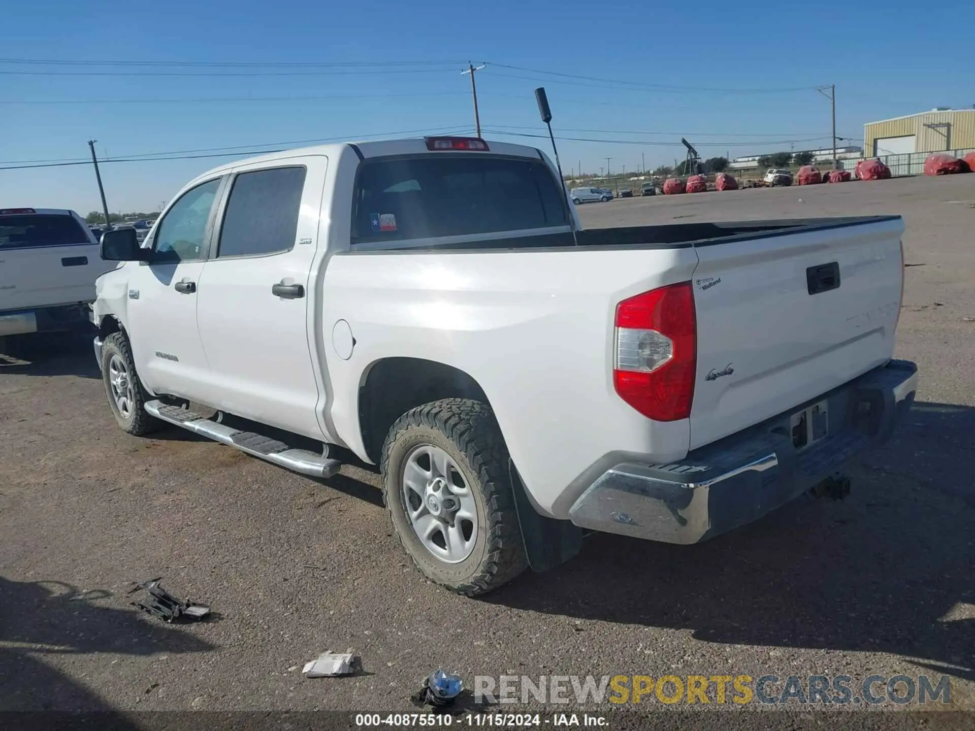 3 Photograph of a damaged car 5TFDW5F16KX818940 TOYOTA TUNDRA 2019