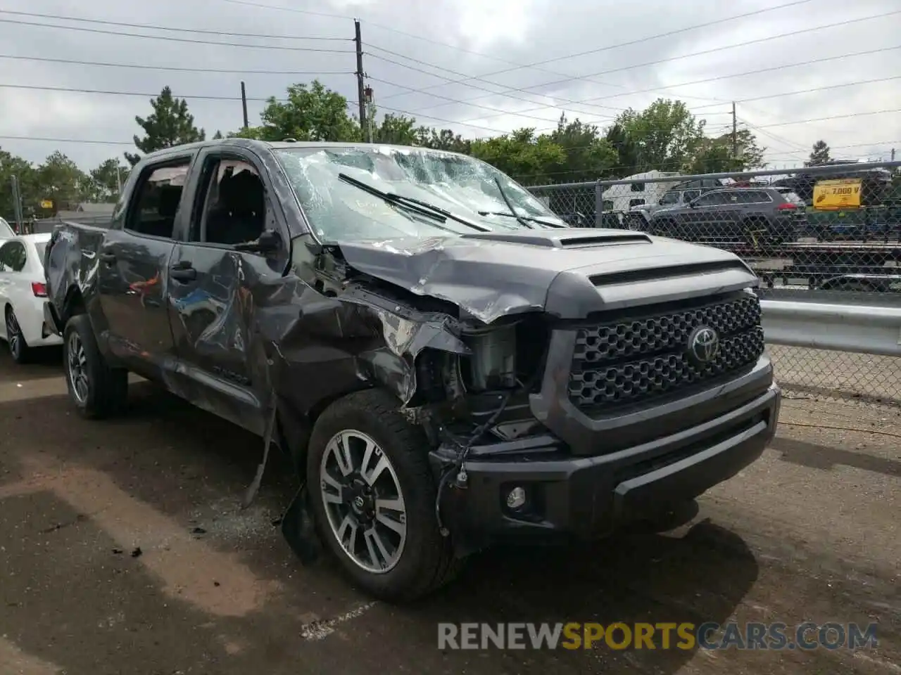 1 Photograph of a damaged car 5TFDW5F16KX829307 TOYOTA TUNDRA 2019