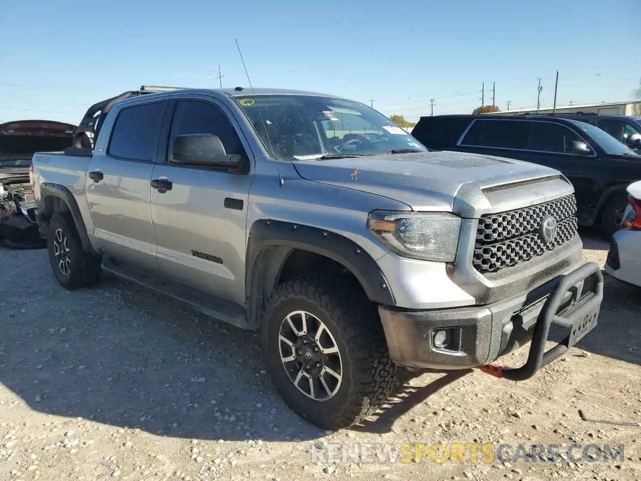 4 Photograph of a damaged car 5TFDW5F16KX830196 TOYOTA TUNDRA 2019