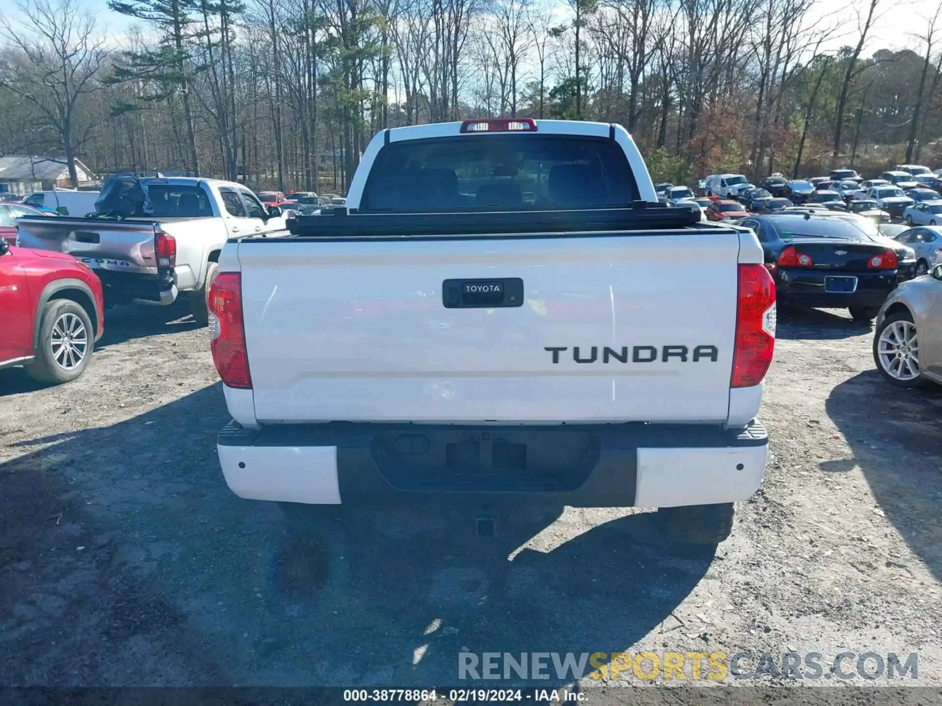 16 Photograph of a damaged car 5TFDW5F17KX799816 TOYOTA TUNDRA 2019