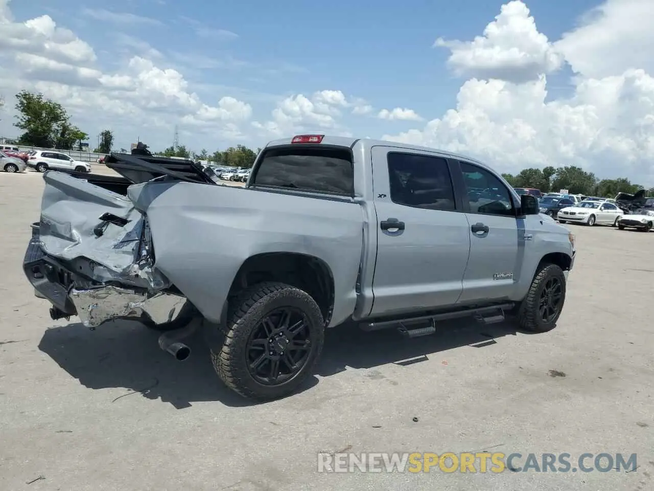 3 Photograph of a damaged car 5TFDW5F17KX803492 TOYOTA TUNDRA 2019