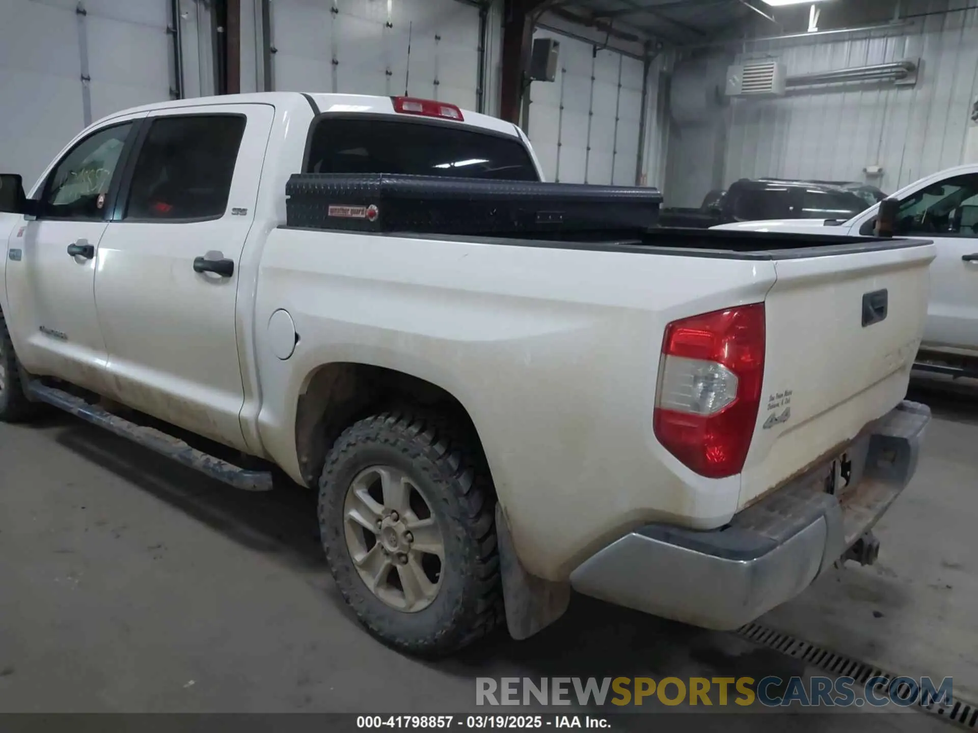 3 Photograph of a damaged car 5TFDW5F17KX805579 TOYOTA TUNDRA 2019