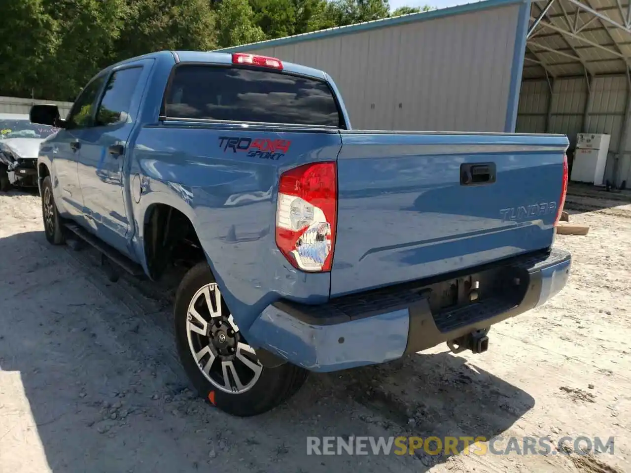 3 Photograph of a damaged car 5TFDW5F17KX808949 TOYOTA TUNDRA 2019