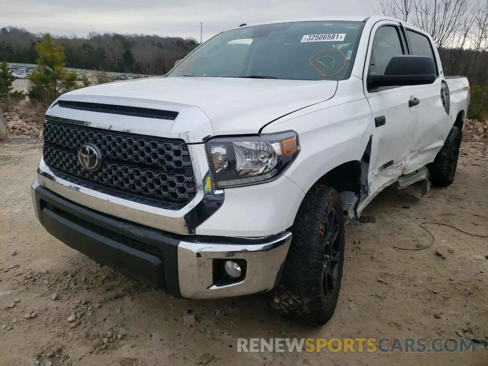 2 Photograph of a damaged car 5TFDW5F17KX836721 TOYOTA TUNDRA 2019