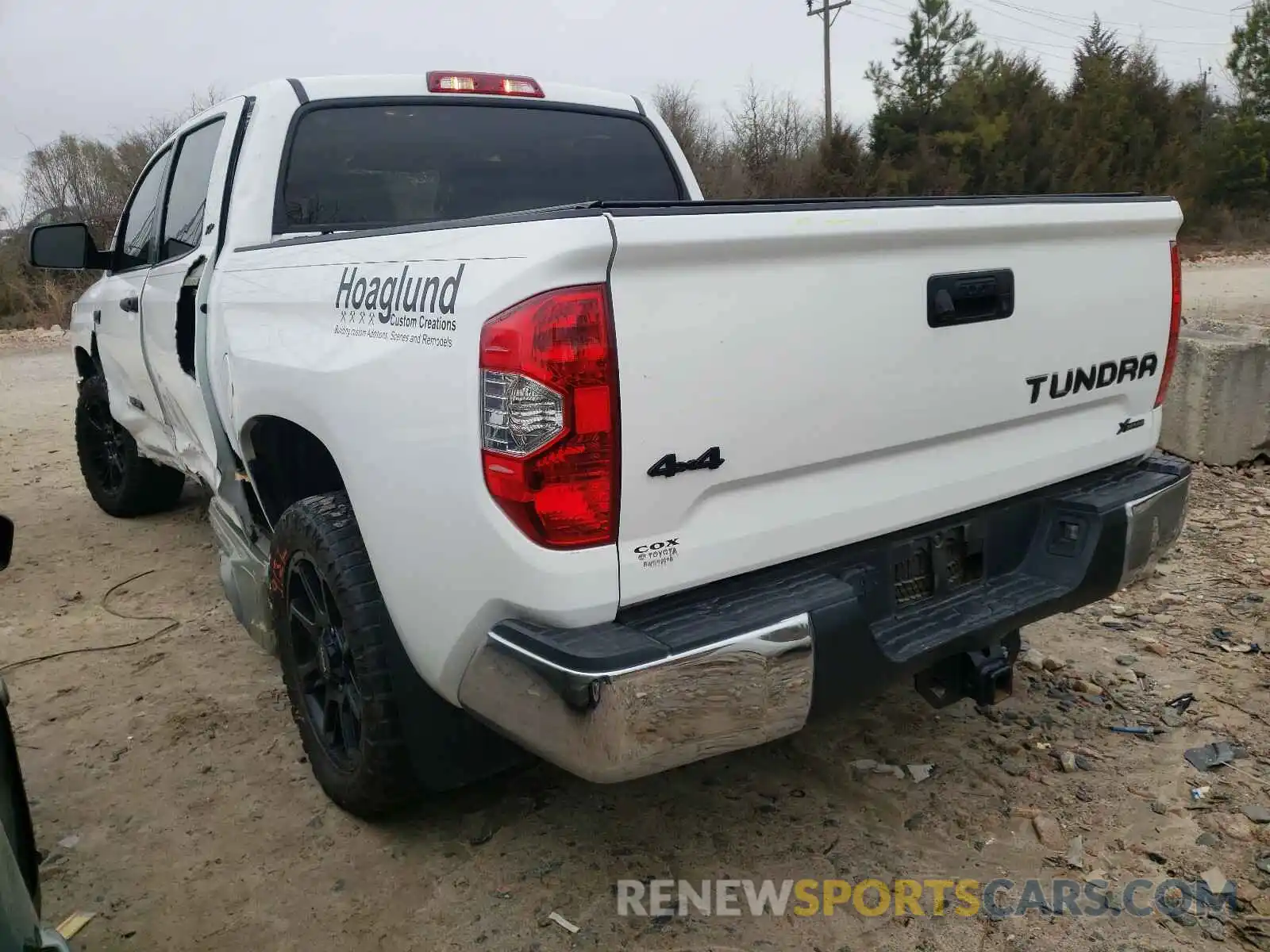 3 Photograph of a damaged car 5TFDW5F17KX836721 TOYOTA TUNDRA 2019