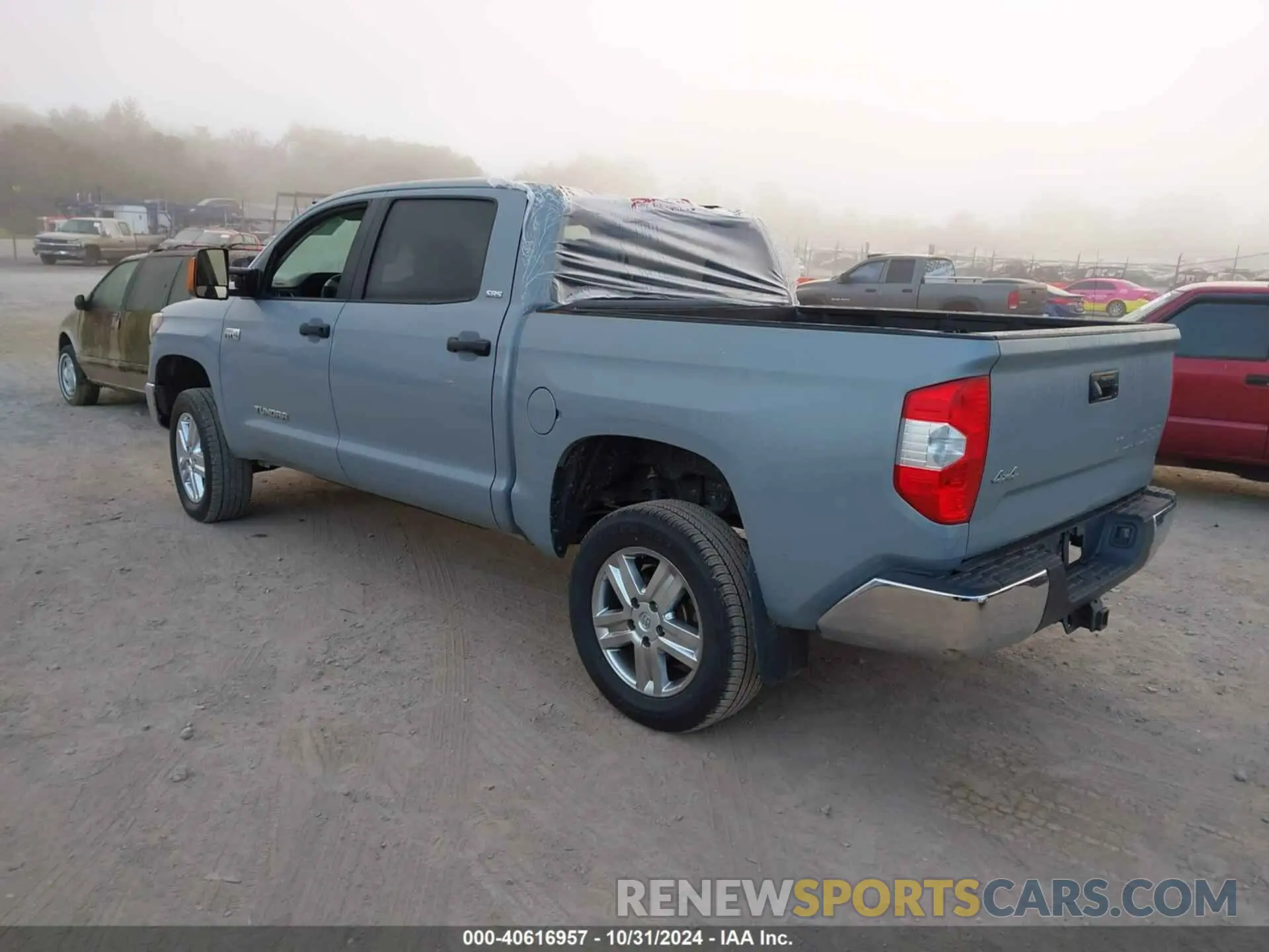 3 Photograph of a damaged car 5TFDW5F17KX856760 TOYOTA TUNDRA 2019