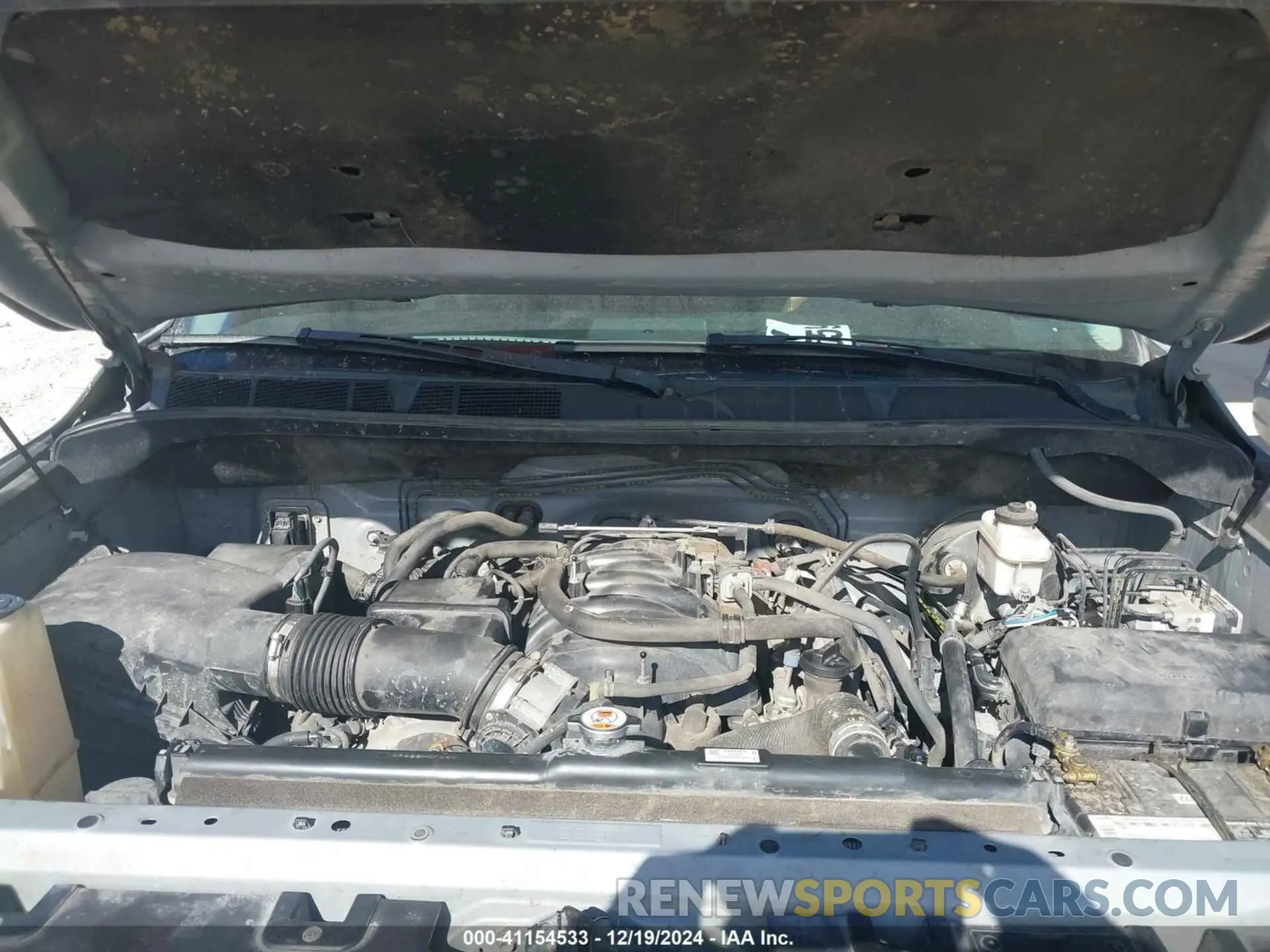 10 Photograph of a damaged car 5TFDW5F18KX787366 TOYOTA TUNDRA 2019