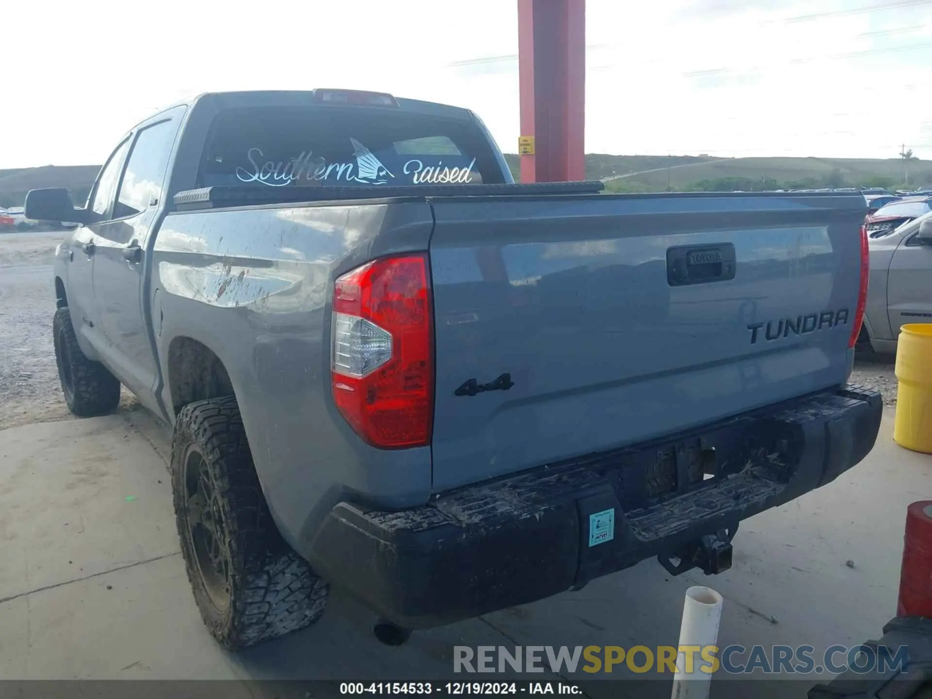 3 Photograph of a damaged car 5TFDW5F18KX787366 TOYOTA TUNDRA 2019